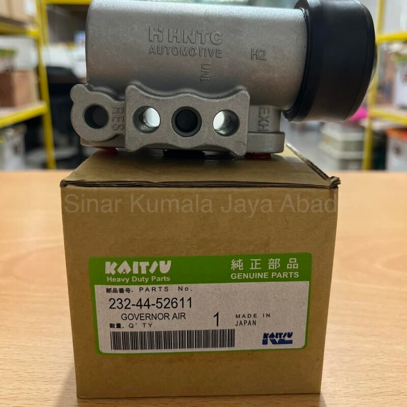 Komatsu GD 705 A4 / Governor Air